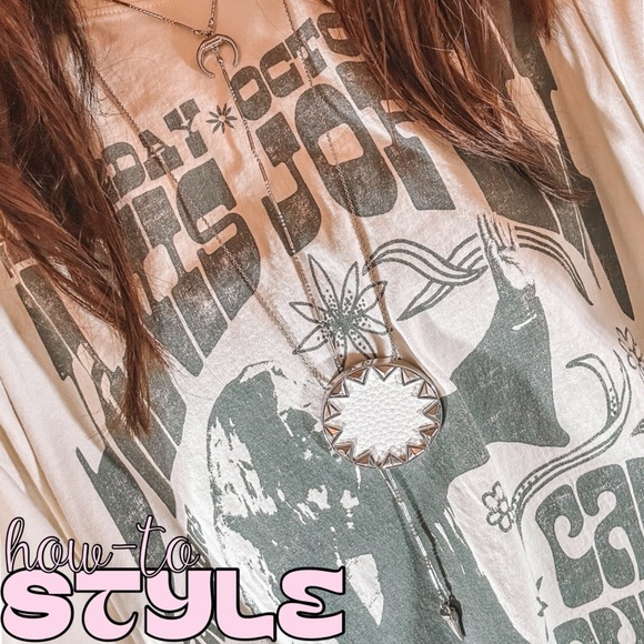 House of Harlow 1960 Sunburst Pendant Necklace in Silver Tone w/ White Leather - Picture 8 of 10